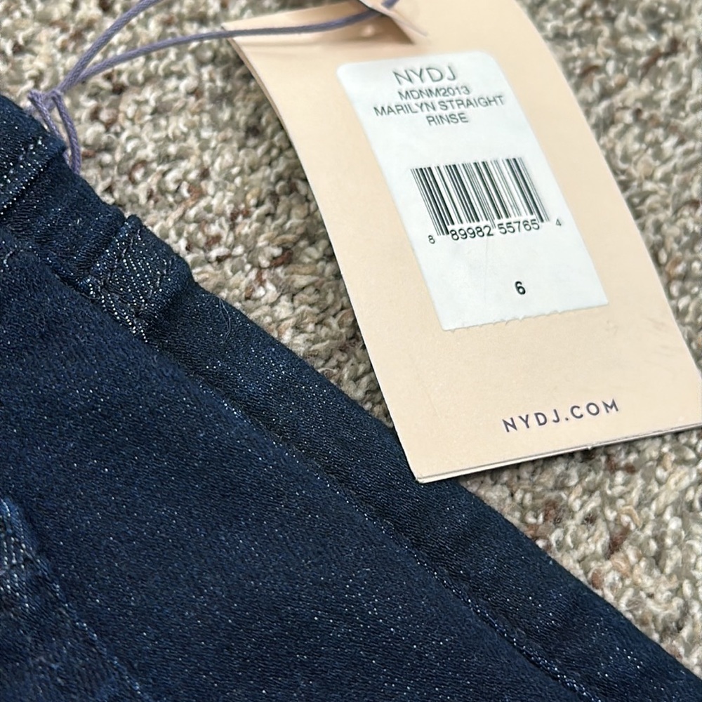 NYDJ Marilvin life's tuck straight jeans size 6 new - Picture 11 of 11